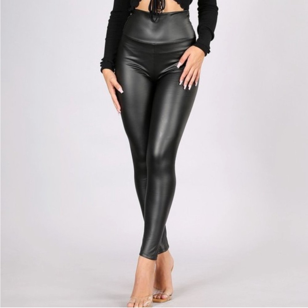 CEMI CERI High Waist Faux Leather Leggings Black Medium